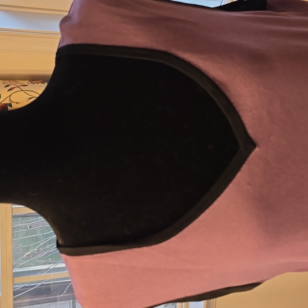 Dress Barn Tank Top Sweater Womens Size 18/20 Purple With Black Edging - Picture 2 of 8